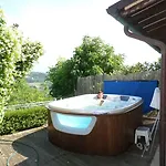 Bed & Breakfast Casa Delle Noci 3*